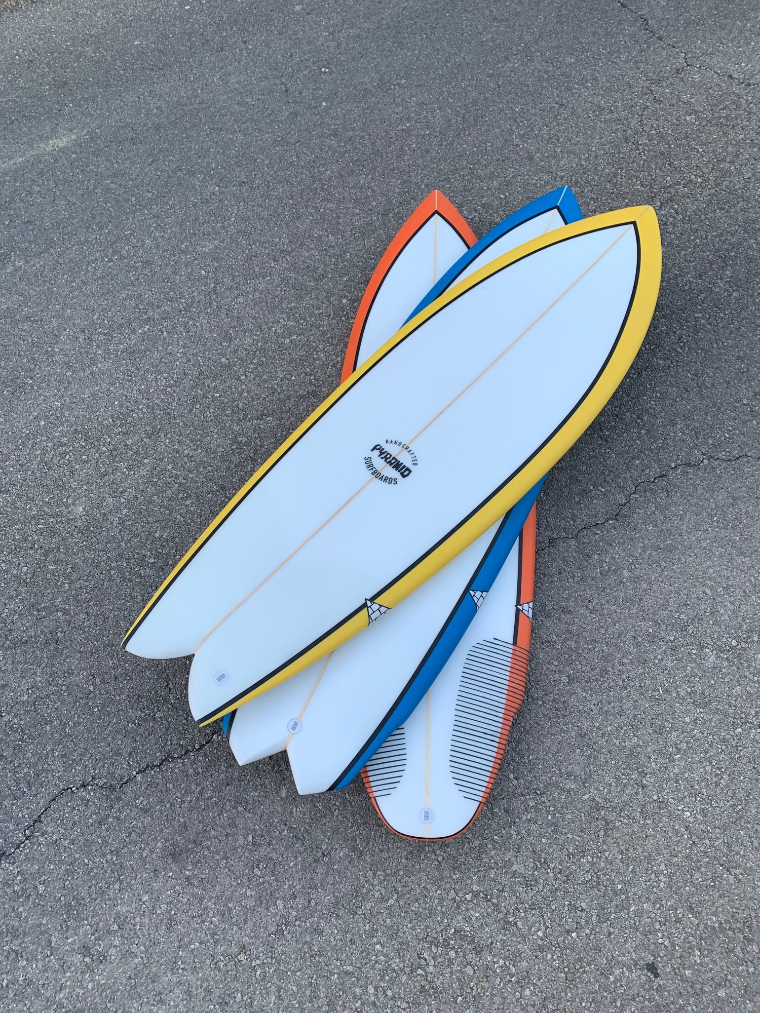 SHORTBOARDS HYBRID